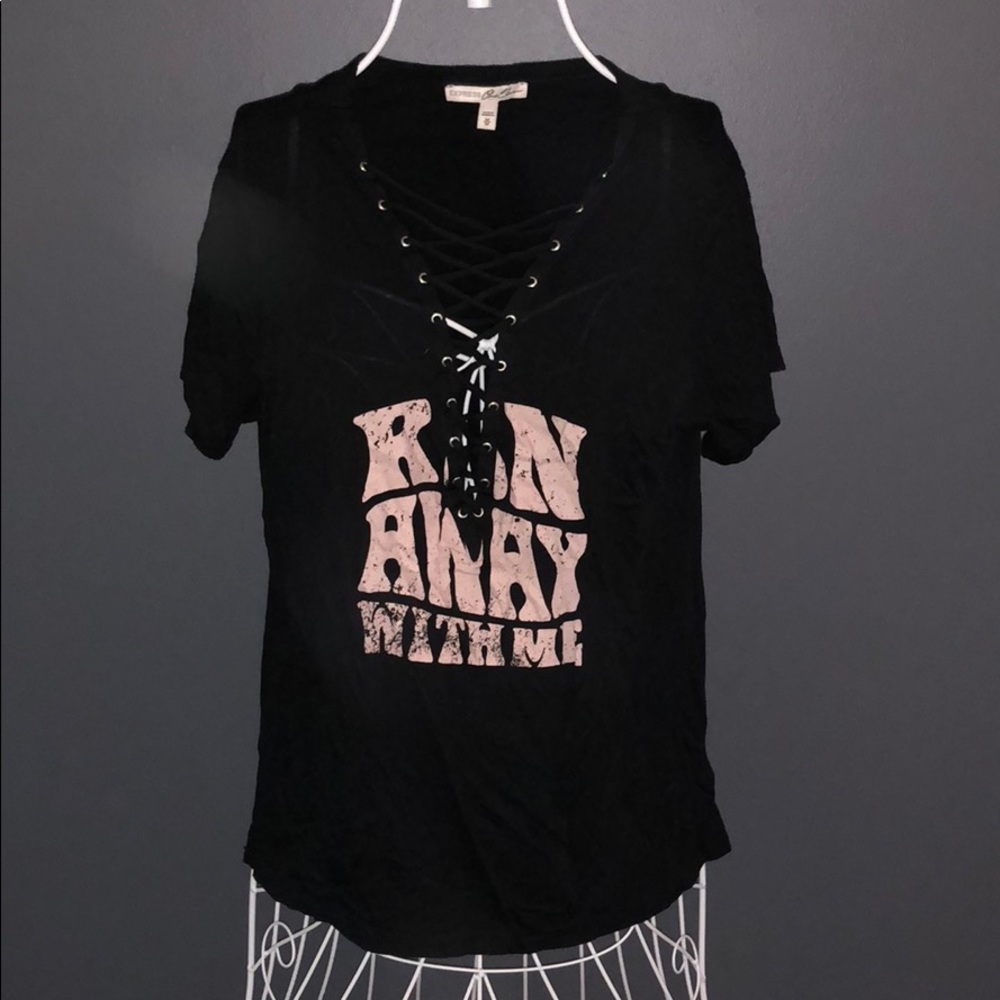 Black t shirt